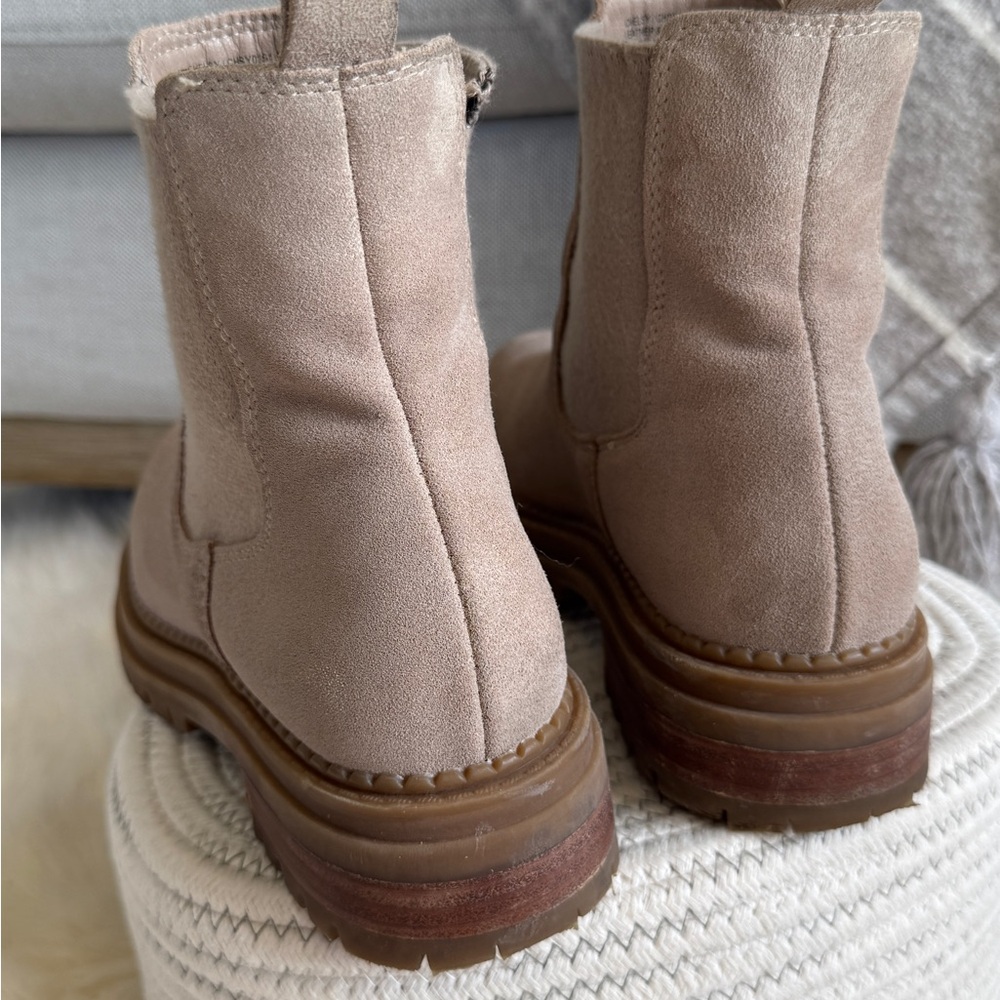 Steve Madden Taupe Suede Footwear - Picture 4 of 7